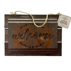 Brownlow Gifts Avid Washed Metal Welcome Sign. NWT. 13.75" x 9"